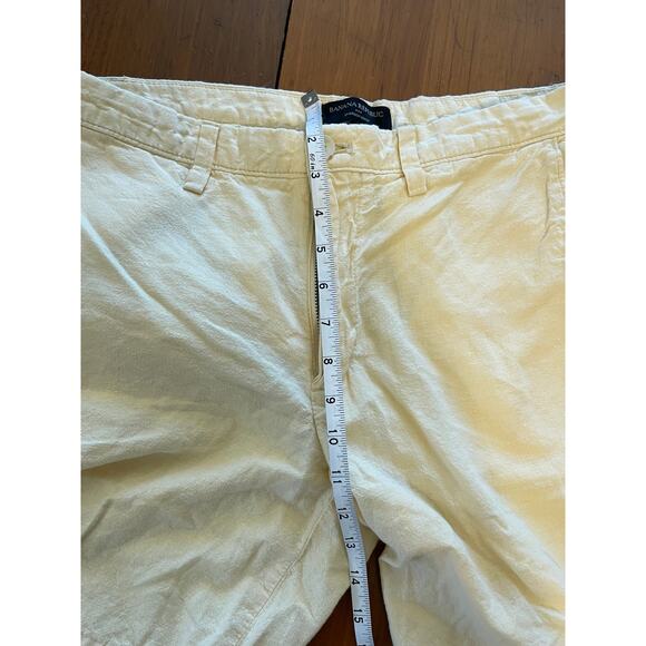 Banana Republic Emerson Women's Shorts, Linen/Cotton Blend Yellow, Size 32 - Picture 8 of 10